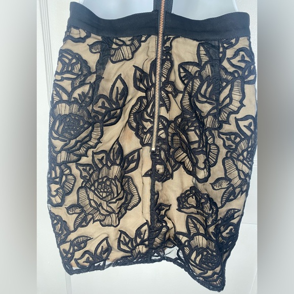 Stylestalker Night Fever Black Lace Mini Dress with Nude Underlay - Picture 12 of 13